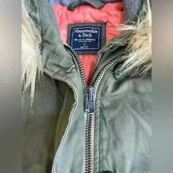 Abercrombie & Fitch Womens Olive Faux Fur Hooded Parka Military Jacket Small - Picture 8 of 12